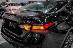 نيسان ألتيما